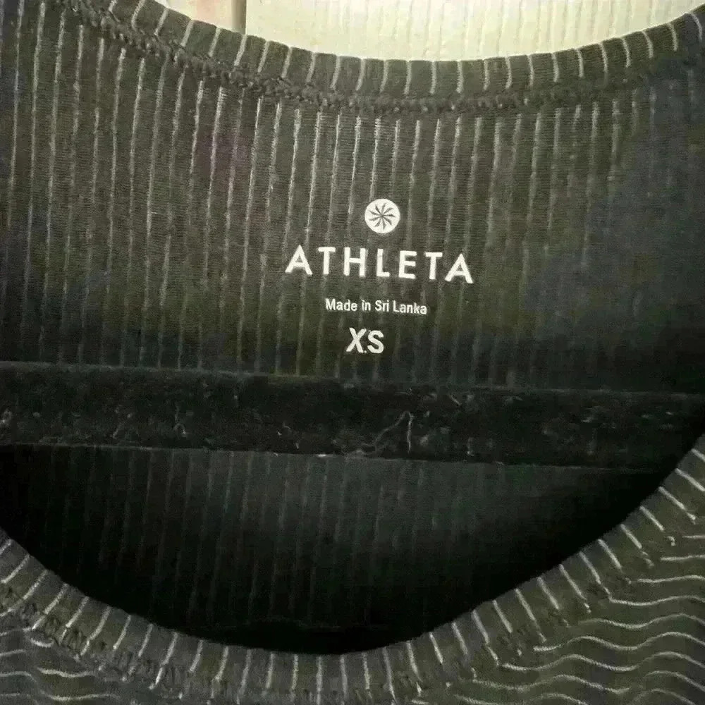 Women’s Athleta size XS Black Tank top boxy style with stripe - Picture 2 of 5